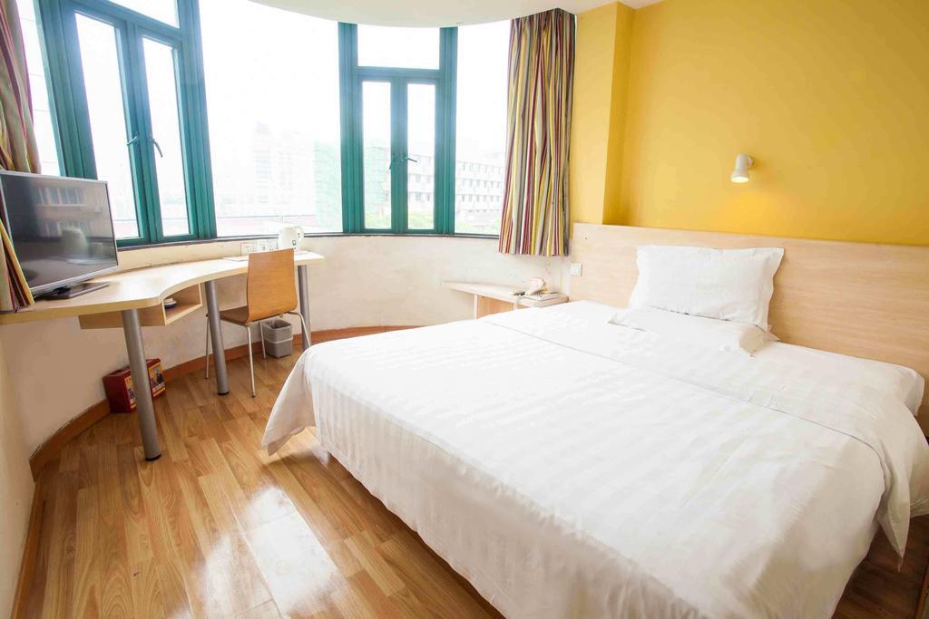 7Days Inn Chongqing Wanzhou Gaosuntang Oda fotoğraf